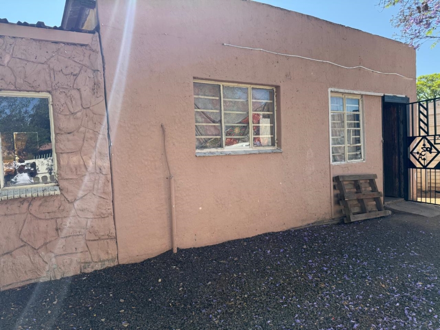 To Let 1 Bedroom Property for Rent in Oos Einde North West